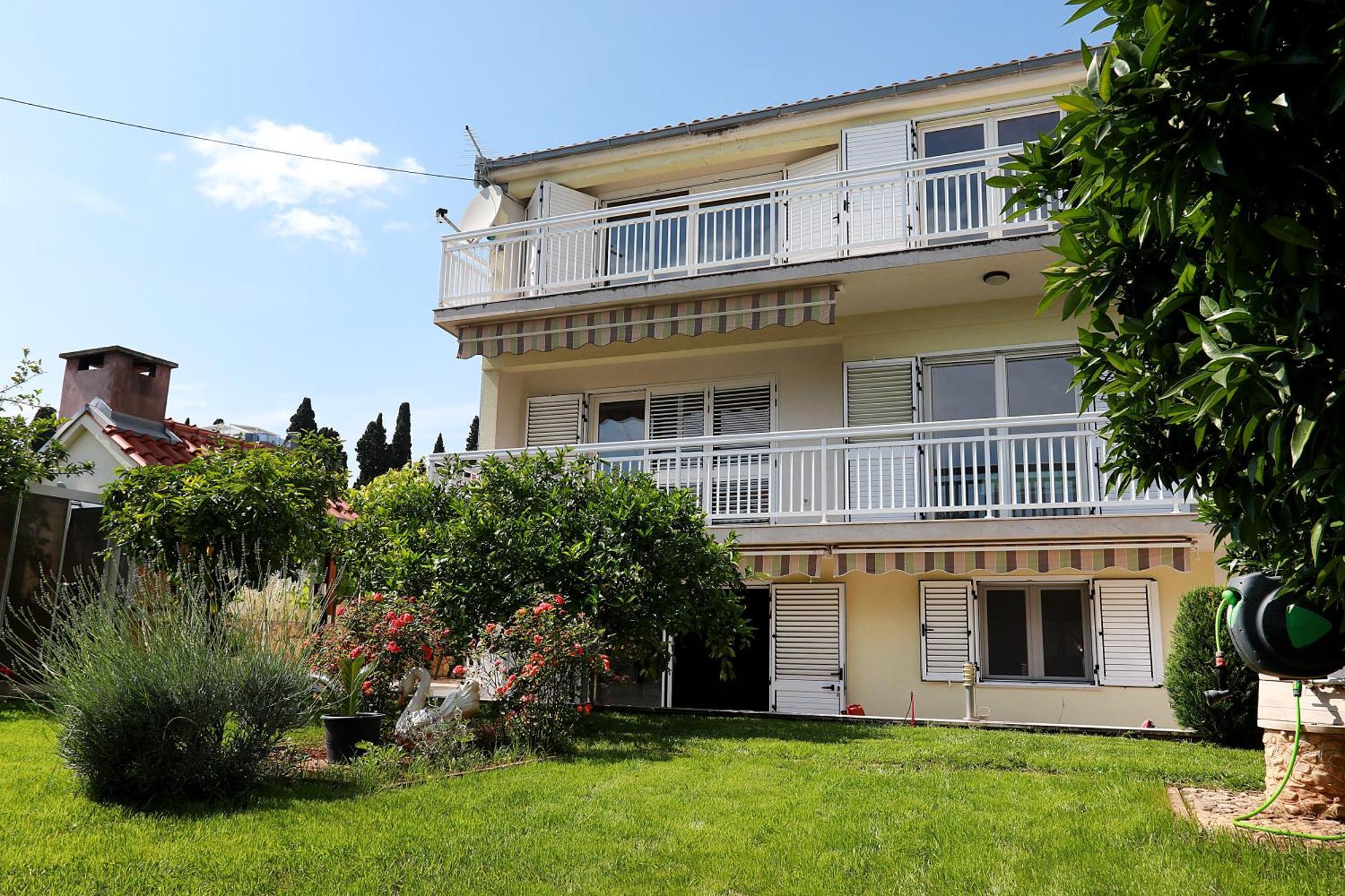 Nevistic Apartmani Трогир Экстерьер фото